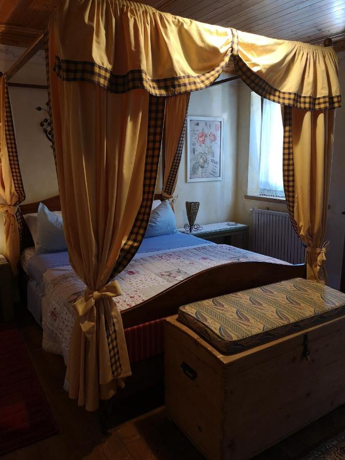 Bed and Breakfast East Wind Medea Esterno foto