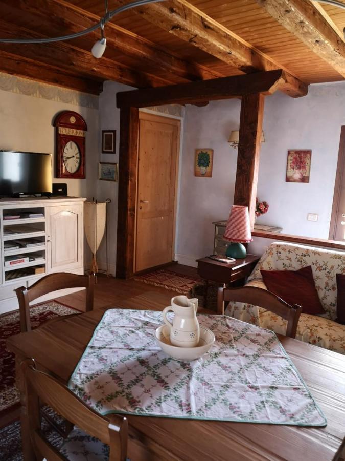Bed and Breakfast East Wind Medea Esterno foto