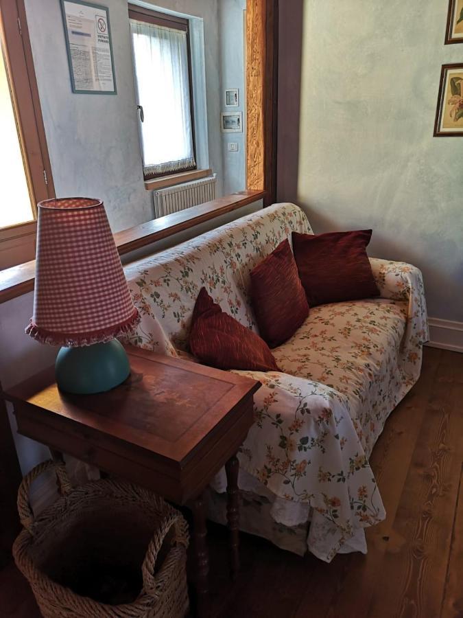 Bed and Breakfast East Wind Medea Esterno foto