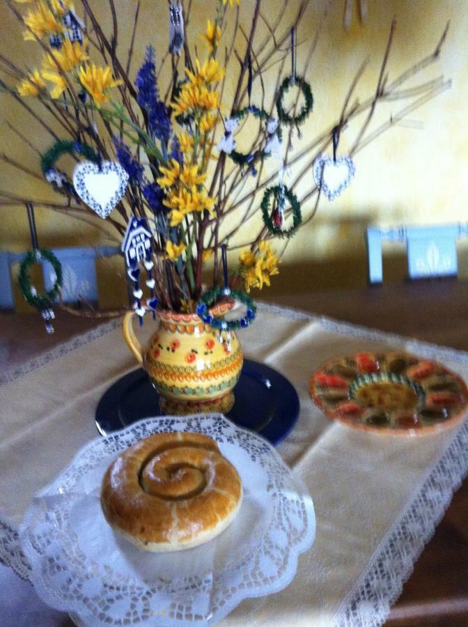 Bed and Breakfast East Wind Medea Esterno foto